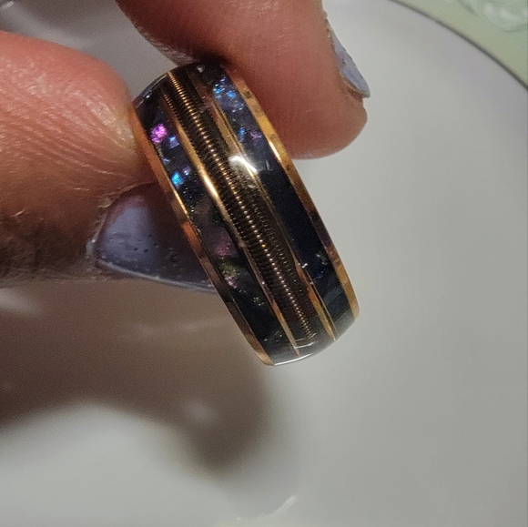 Stainless Steel goldtone band/ring Size 9. - Picture 5 of 7
